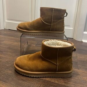 Kookaburra By Ugg Koola Mini Boots Size Women’s 9 Color Chestnut